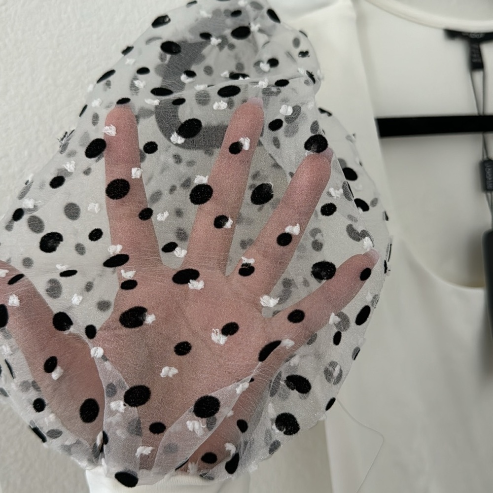 STUDIOF BLOUSE - Picture 2 of 5